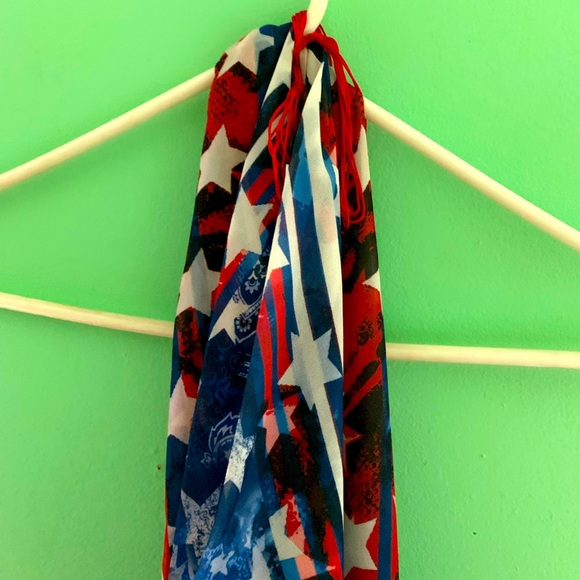 3 Patriotic Scarves. Great for summer celebrations - Picture 6 of 13